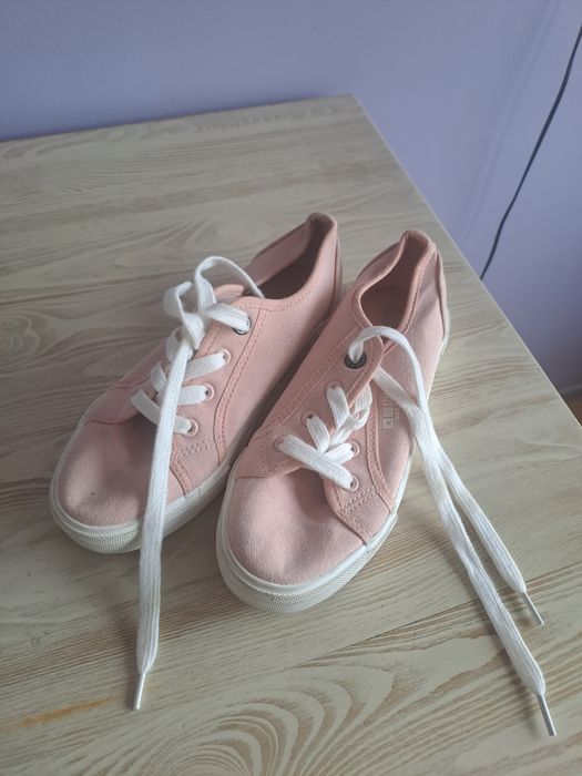 Trampki dla dziewczynki