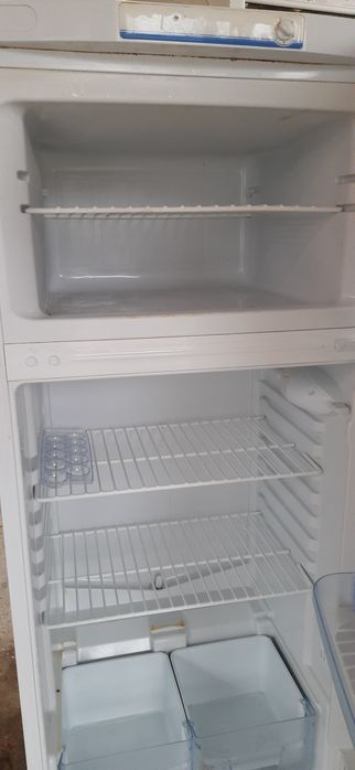 Холодильник работает отличный