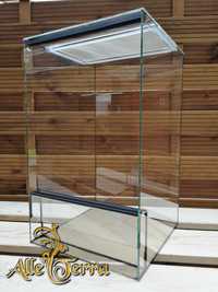 Terrarium szklane 40x40x60 cm.