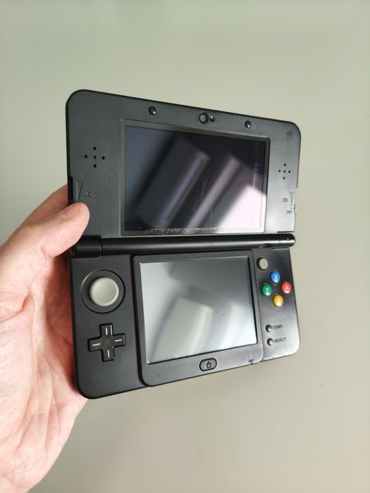 New nintendo 3DS Preta Super Mario 32GB e Homebrew