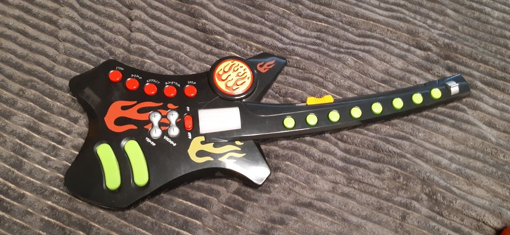 Детская элетро гитара