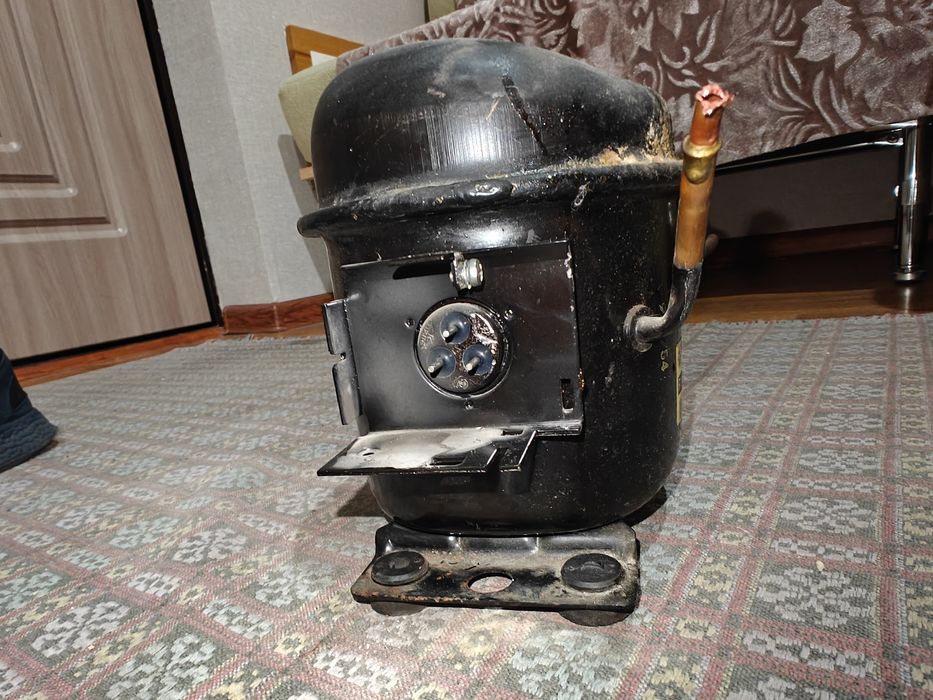 Компрессор холодильника