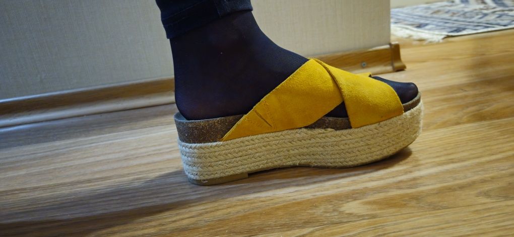 Сабо шльопанці Mango