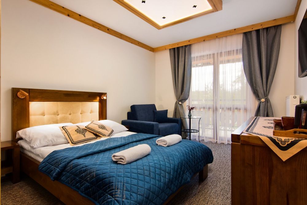 Łóżko drewniane 140