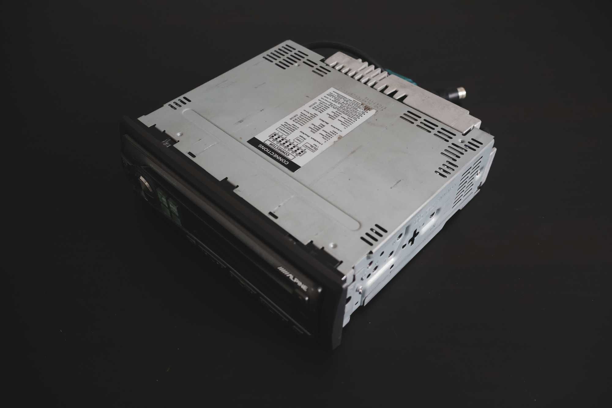Radio samochodowe Alpine CDE-9870R 4x45W
