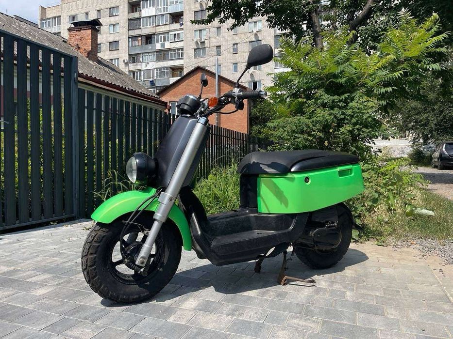 ямаха вокс мерседес среди скутеров мопед