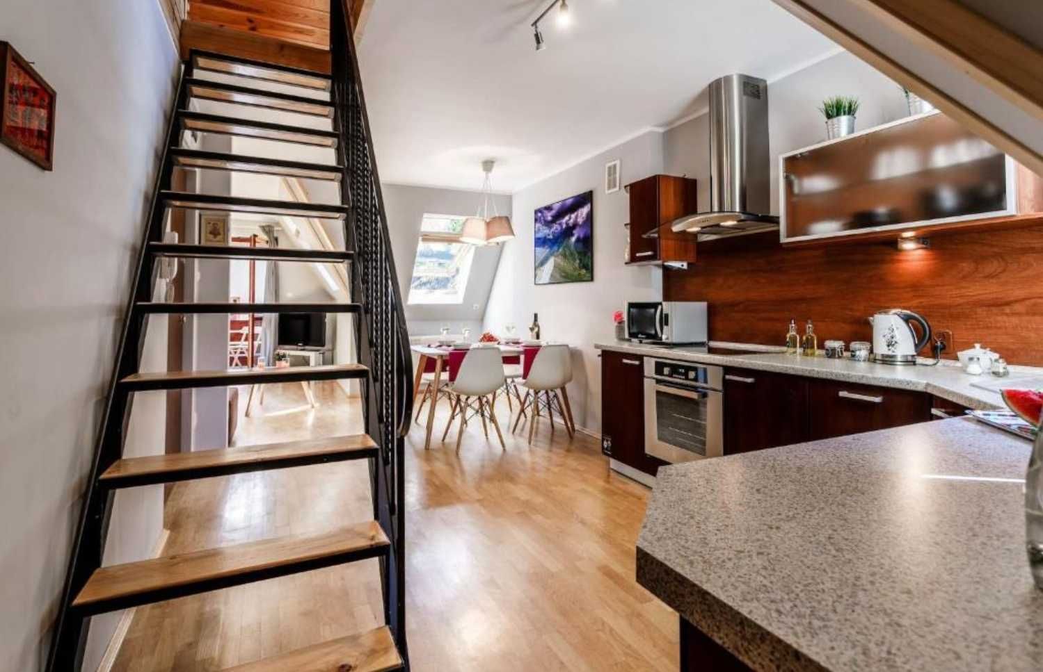 Dwupoziomowy apartament w centrum Zakopanego z widokiem na Giewont