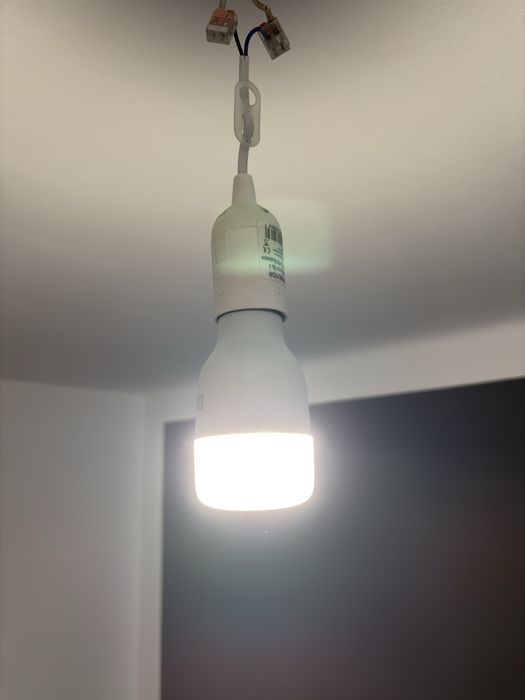 Żarówka Xiaomi Mi Smart LED Bulb Essential 950 lm RGB