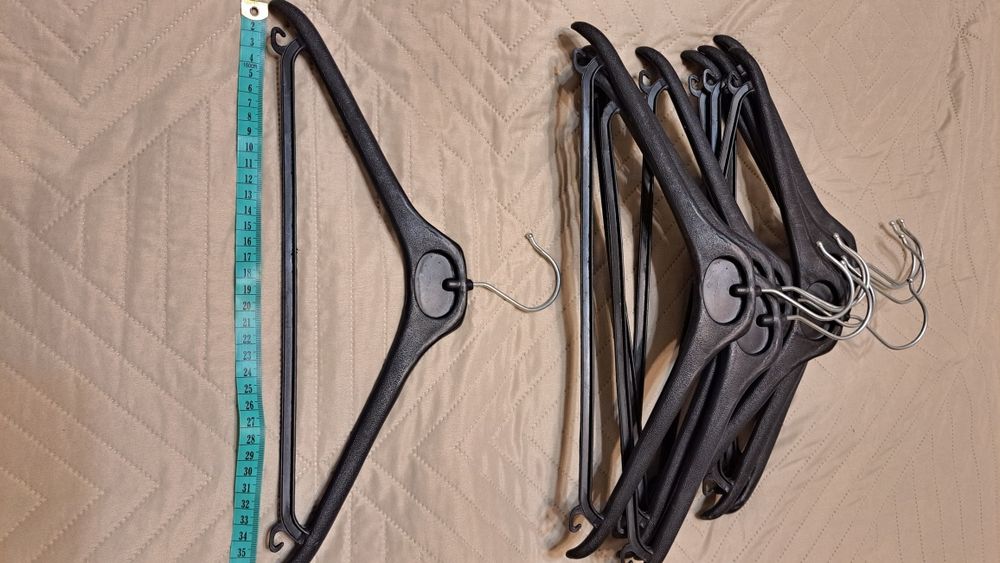 Wieszaki mniejsze 36cm 10szt i 32cm 10szt.