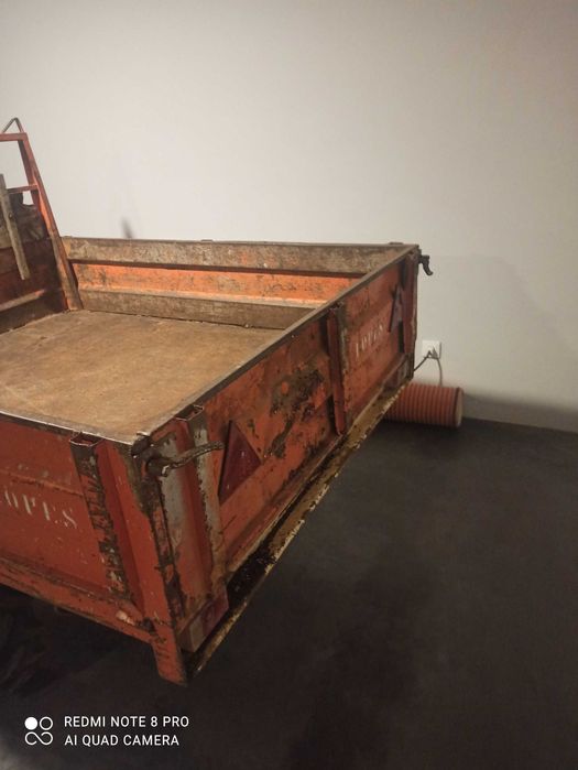 Reboque motocultivador basculante