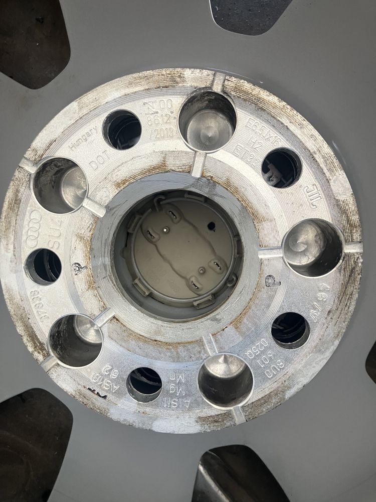 Oryginalne Alufelgi Audi 16 5x112 Q2 Q3 Q5 Komplet