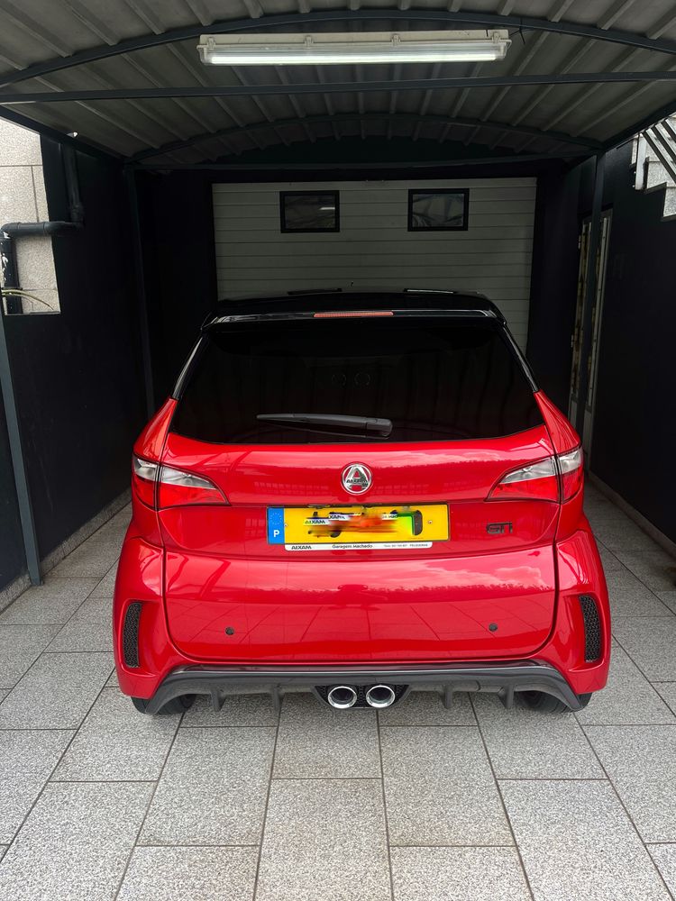 Aixam GTI.