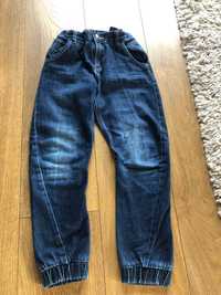 Spodnie jeansy chłopięce, rozmiar 128