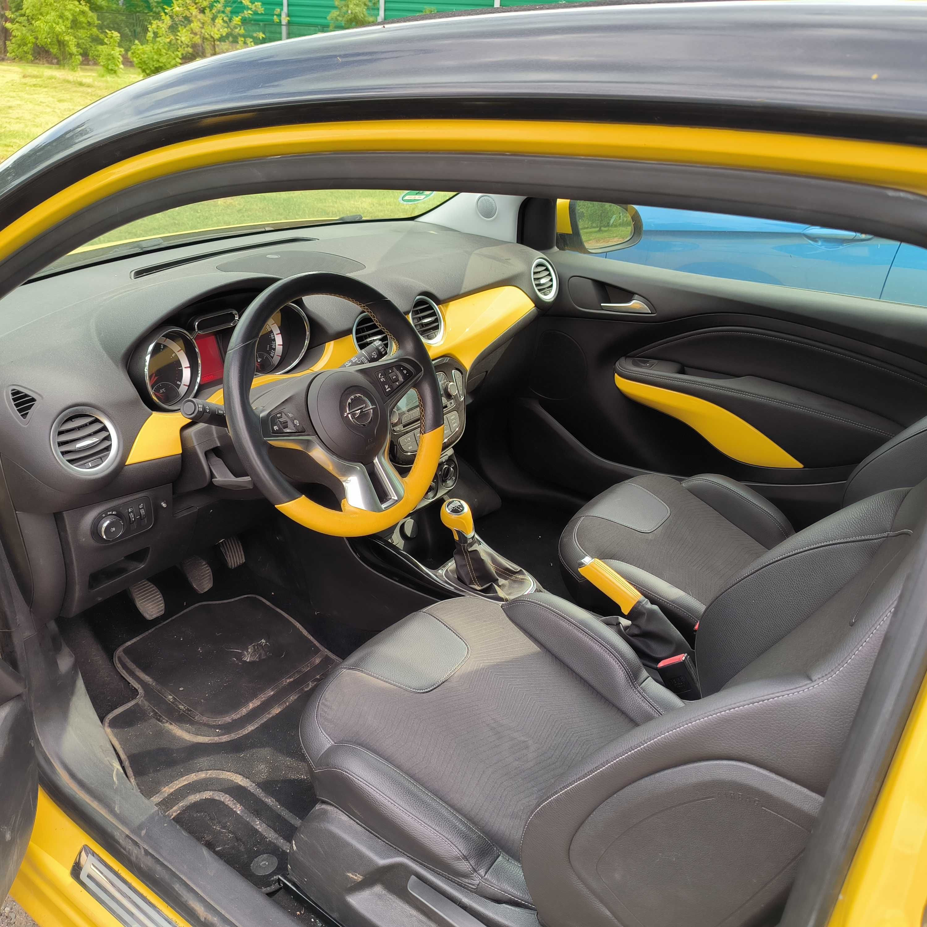 Opel Adam 1,4 2016 rok, Slam