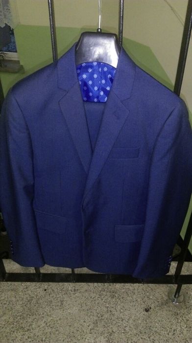 Sprzedam garnitur chlopiecy