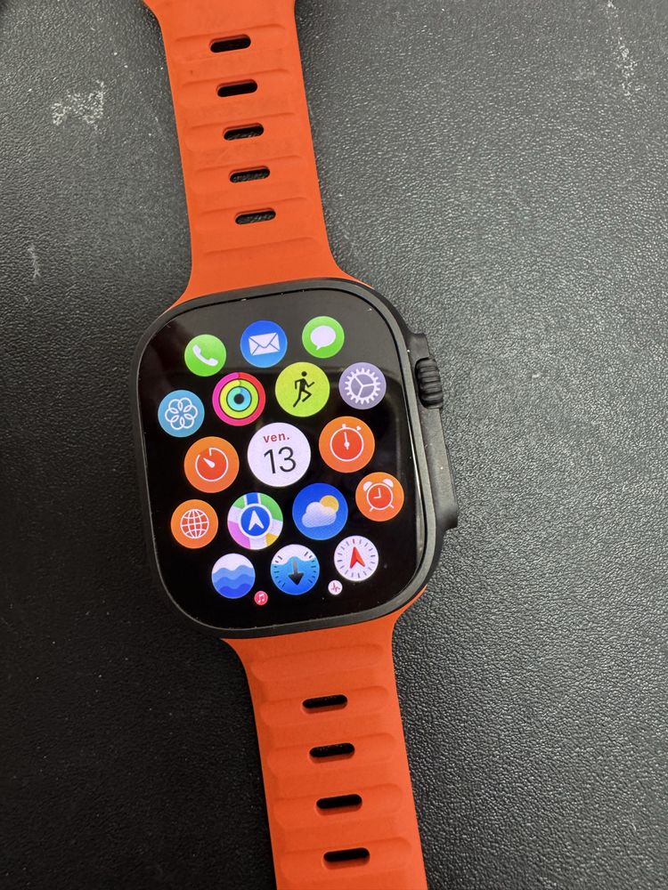 Apple watch Ultra 2 black titanium