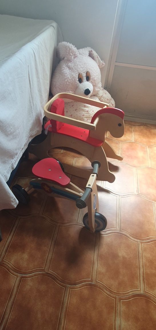 Vendo peluche, baloiço