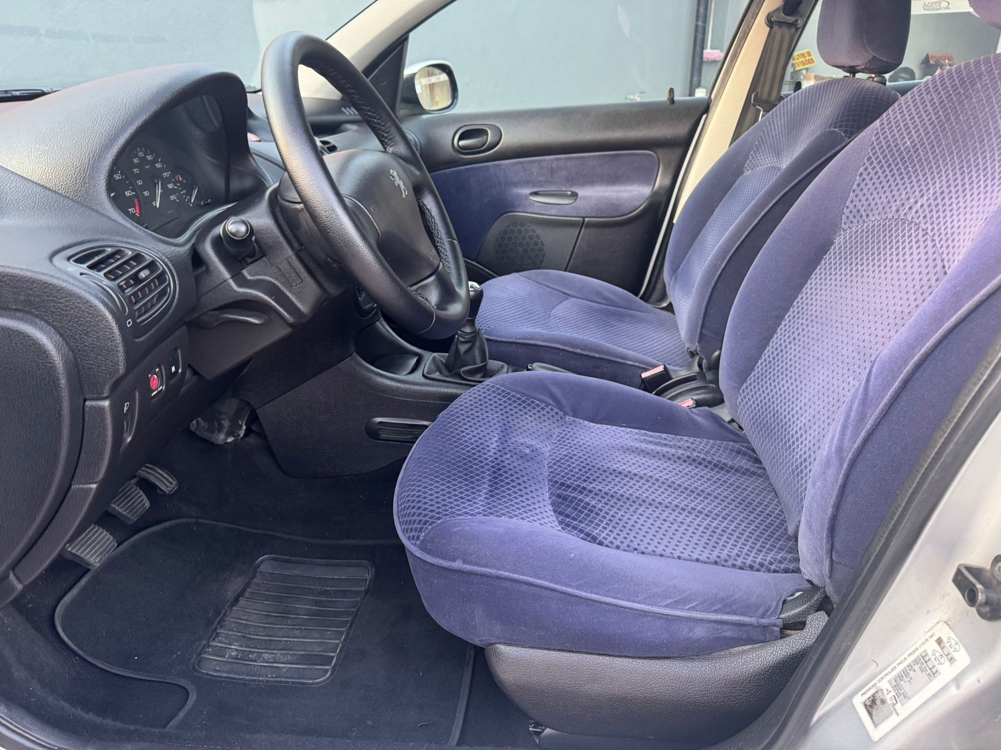 Peugeot 206 1.1 Color Line