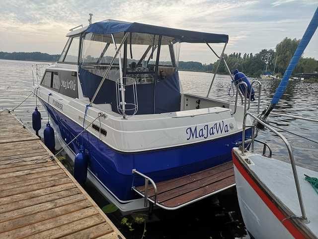 Atrakcyjny Jacht Kabinowy hausbot  Lodz motorow Bayliner 2452  zamiana