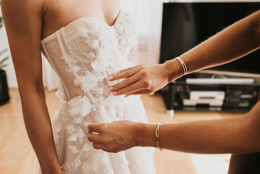 Suknia ślubna madonna