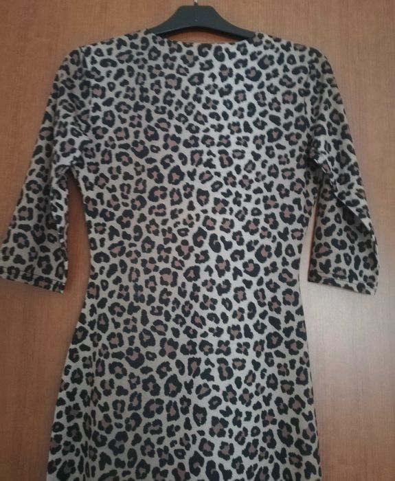 Beżowa sukienka midi S/M, panterka
