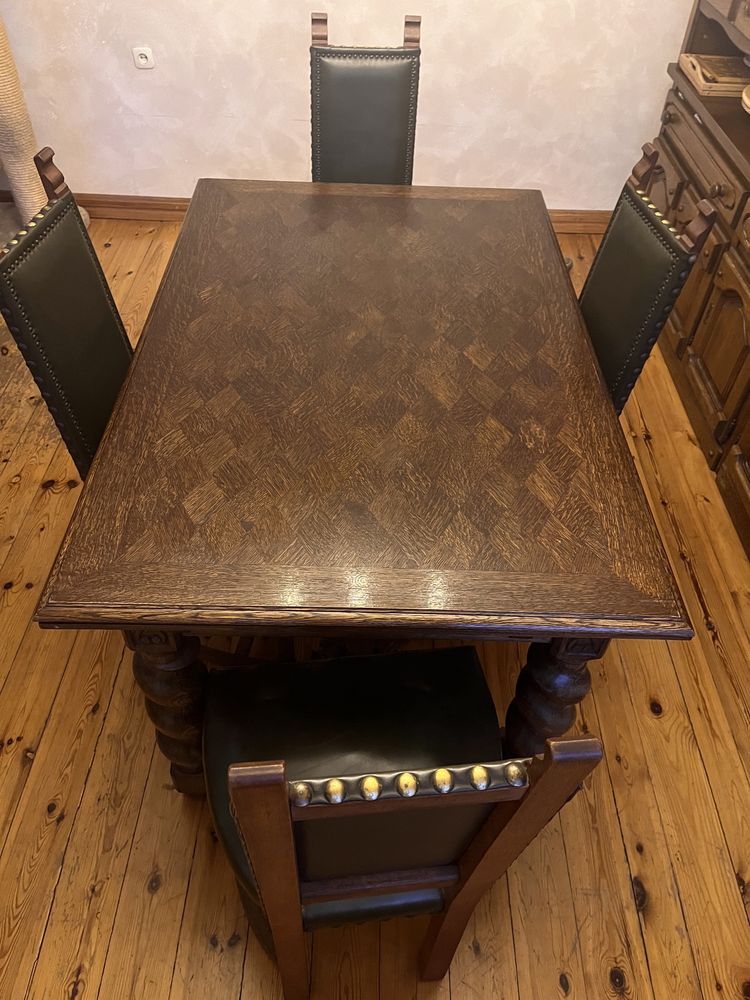 Stół rozkładany + skórzane fotele