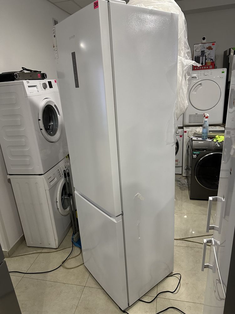 Холодильник новий Gorenje 2 метра No Frost