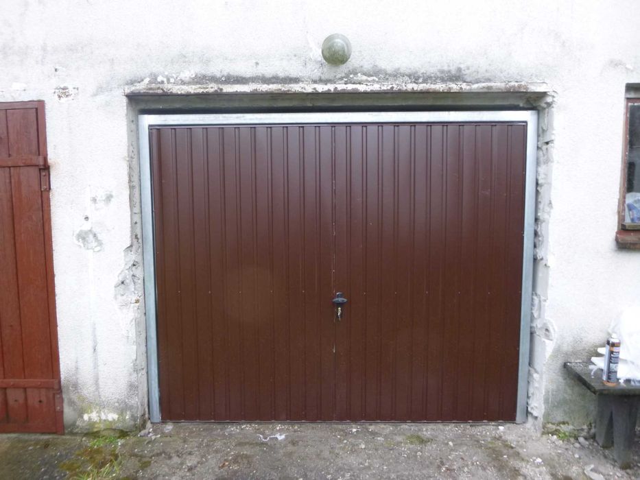 Brama garażowa OCIEPLONA Brama uchylna dwuskrzydłowa Bramy garażowe