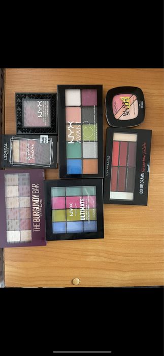 Оригінальні  палетки в ідеальному стані