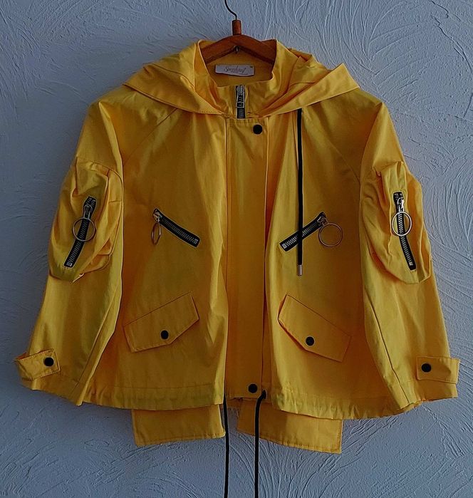 Курточка демисезонная молодёжная