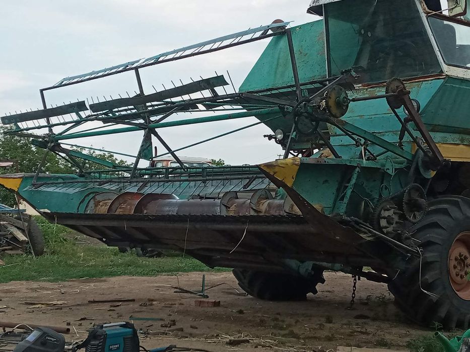 Продам комбайн Нива СК-5
