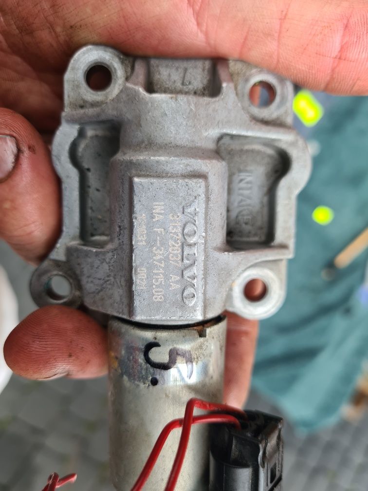 Volvo v70 xc70 s60 s80 c70 s40 v40 v50  czujnik zmiennych faz rozrządu