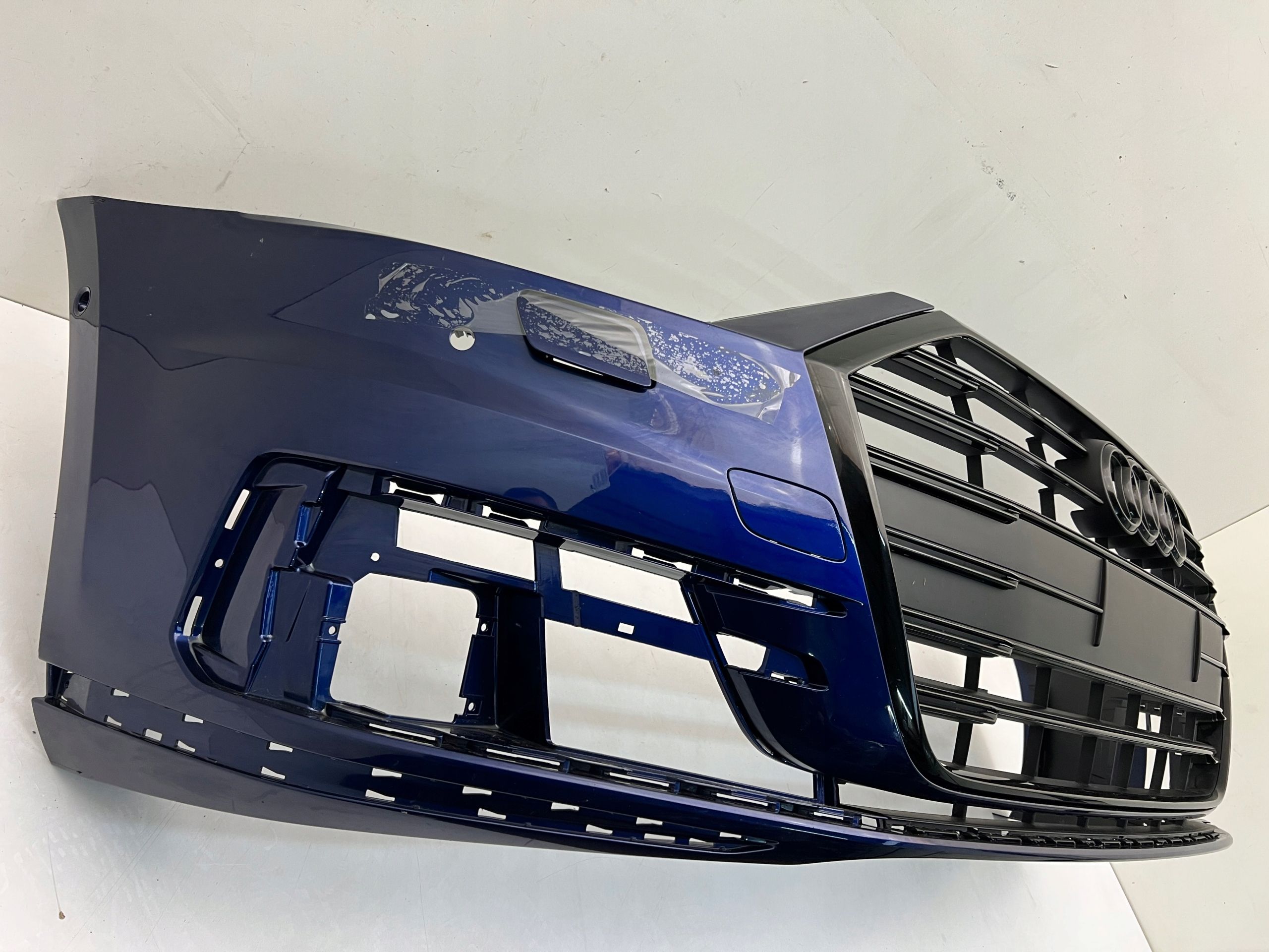 Audi A8 D5 4N0 Zderzak Przedni Atrapa Grill Nowy Oem N 2017
