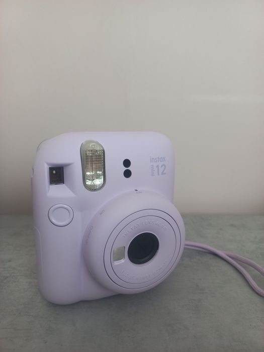 Aparat Instax mini 12