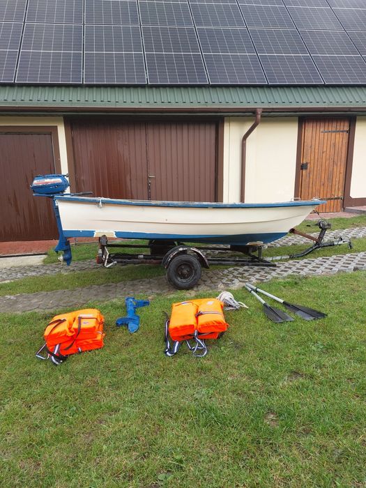 Sprzedam Łódkę z silnikiem i przyczepką