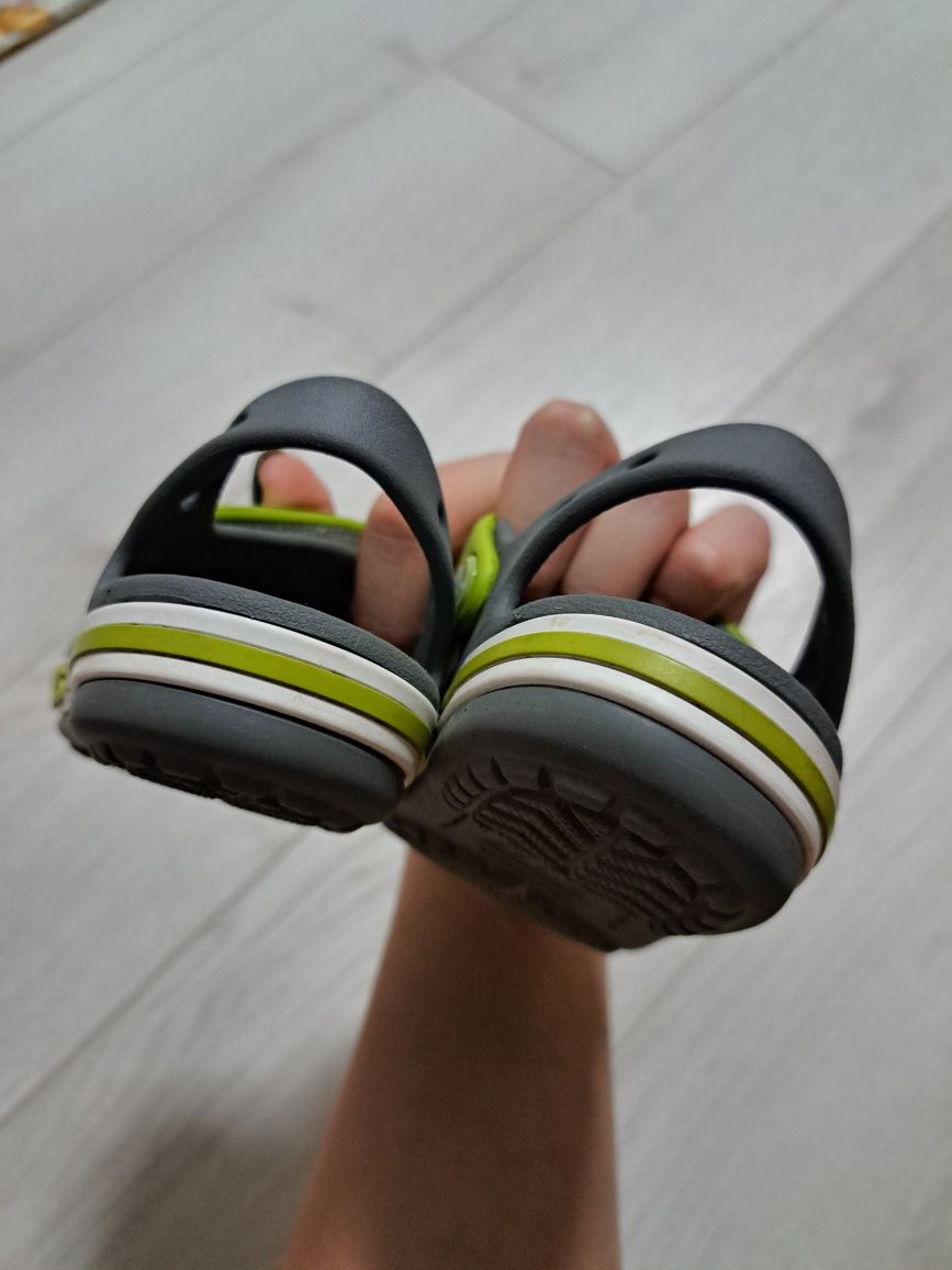 Sandałki sandały crocs c7 14cm