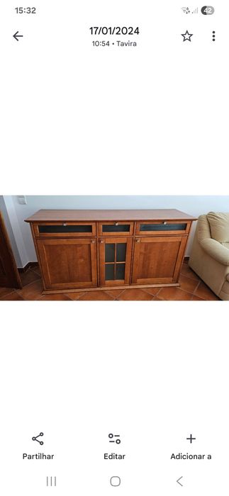 Aparador em madeira de cerejeira