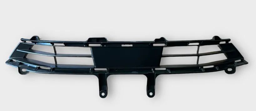 Atrapa Grill Toyota Prius V 2023r.-&gt; 53141-47040