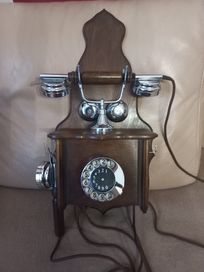 Stary drewniany Telefon Baron, Nieuzywany