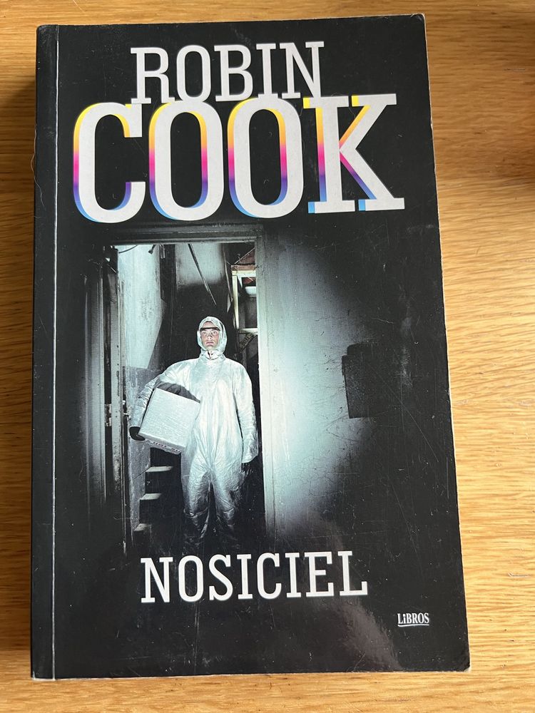 Robin Cook Nosiciel triller medyczny