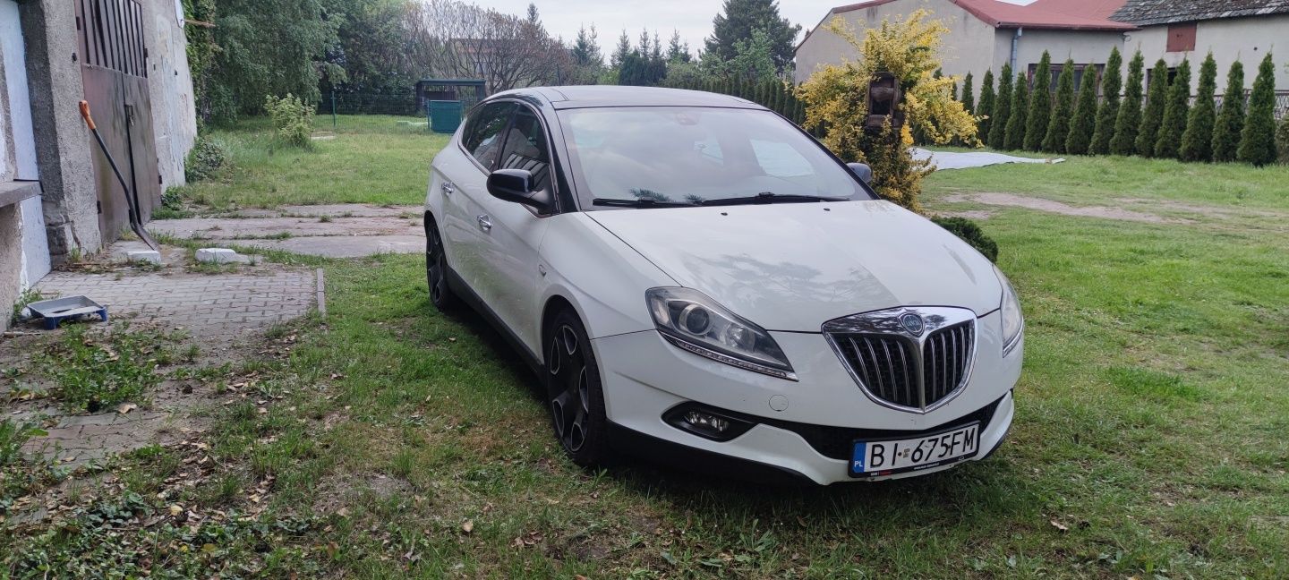 Lancia Delta super stan