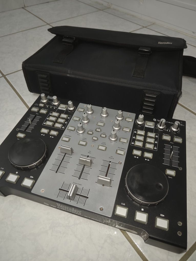 Hercules DJ CONTROL STEEL - Mesa / Controladora DJ