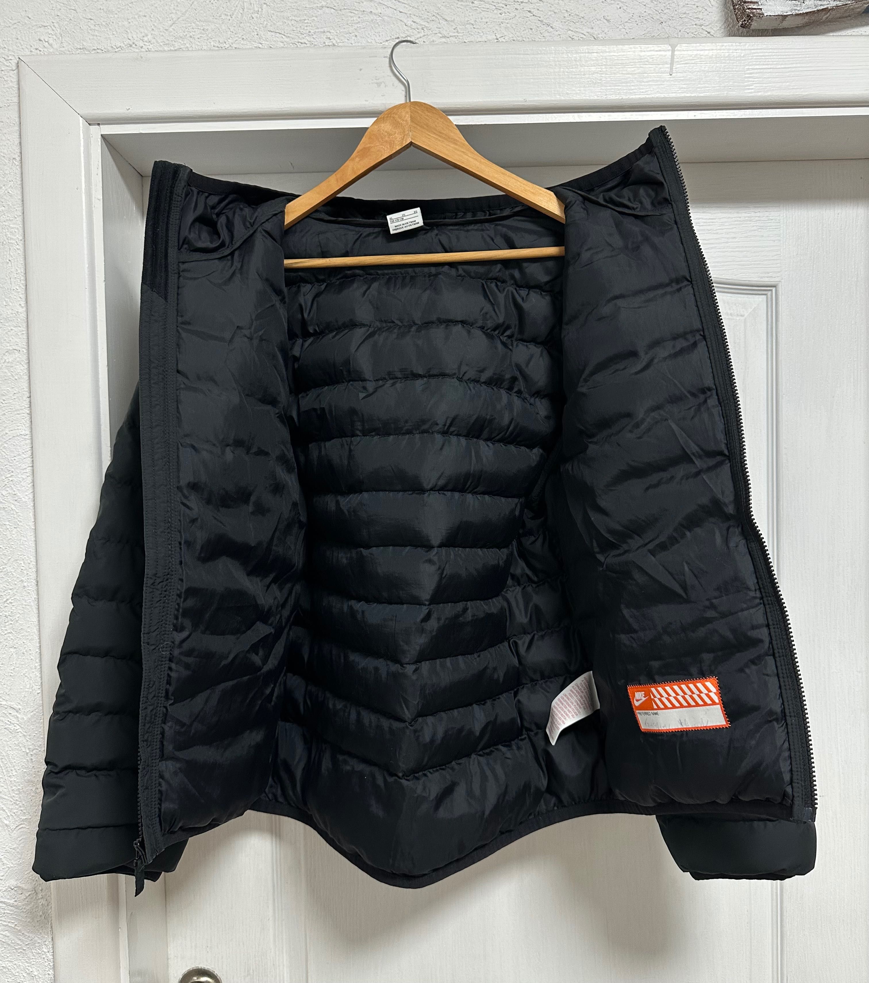 Пуховик Nike XS-S размер NSW
