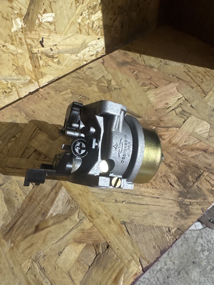 Карбюратор Briggs & Stratton