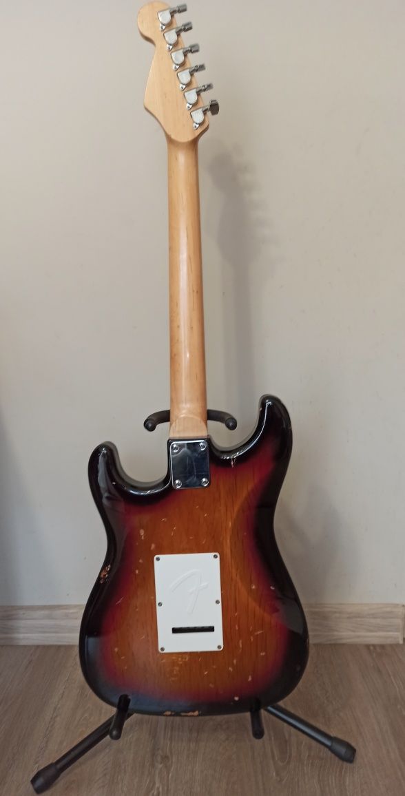 Squier Strat gitara elektryczna