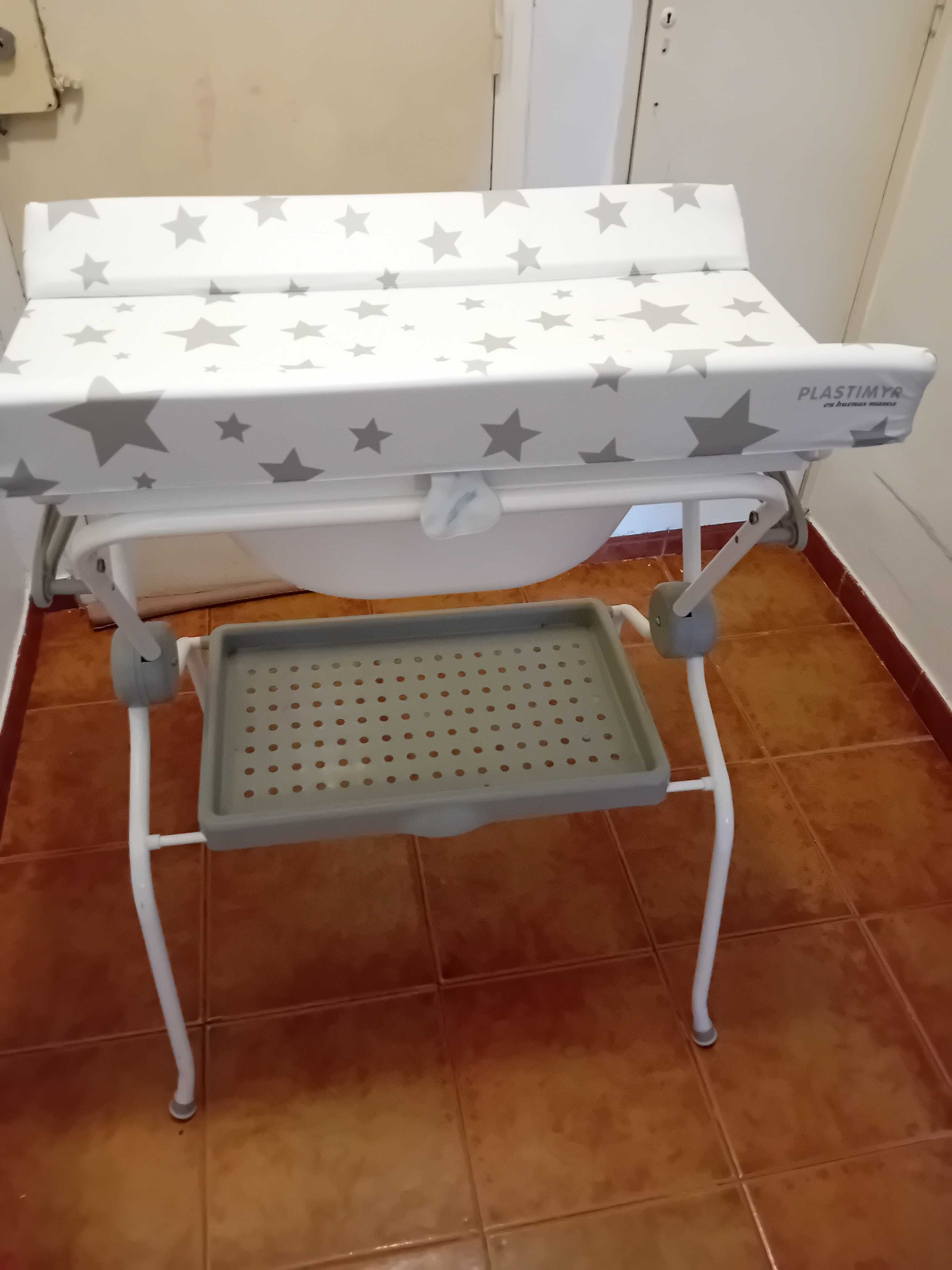 Banheira com trocador para bebé