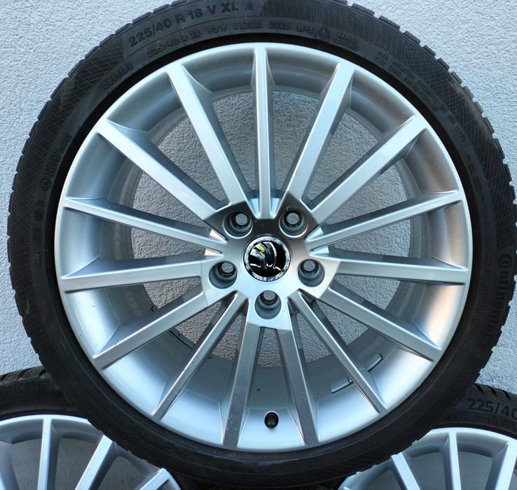 Felgi z oponami zimowymi Skoda Octavia SuperB 7,5x18 ET51 5x112
