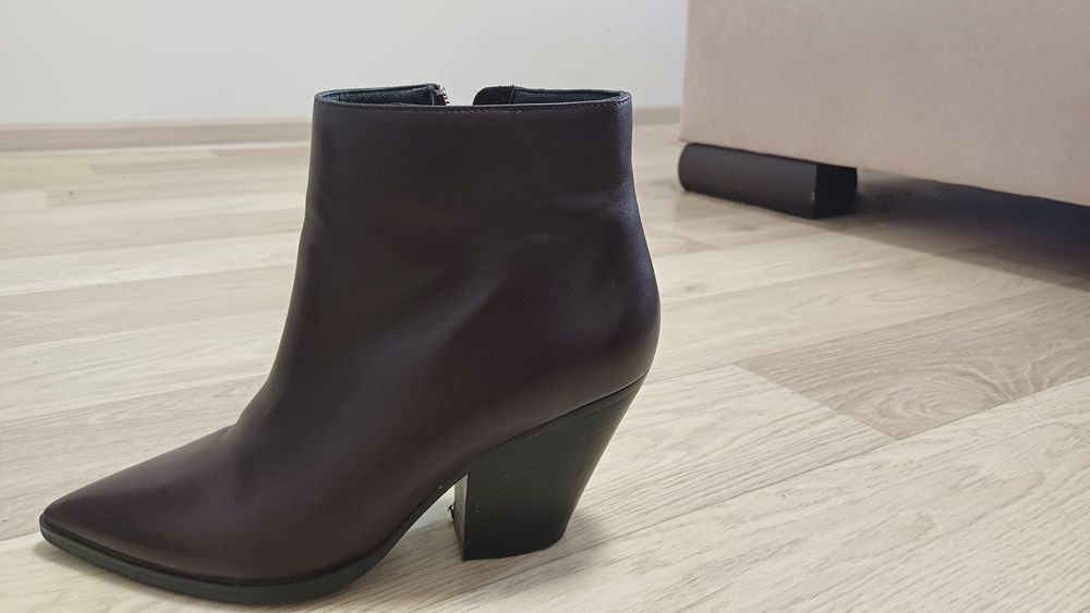 Ботильйони шкіряні