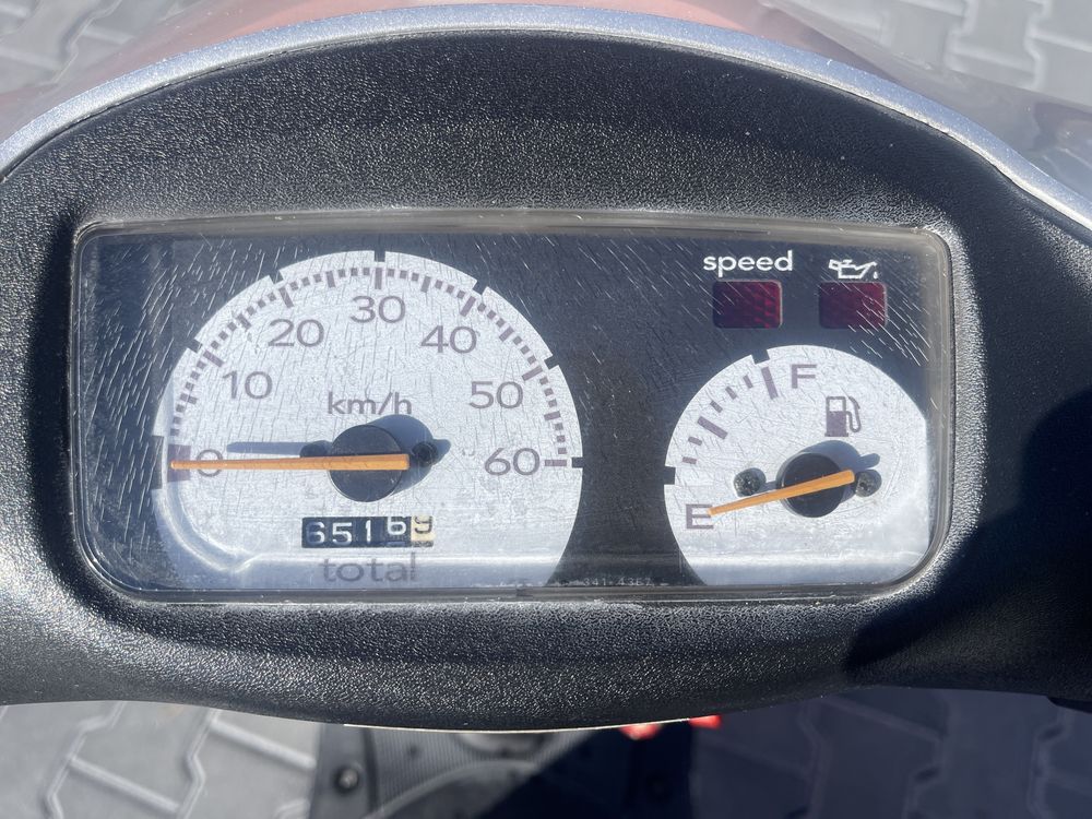 Скутер Suzuki Lets II