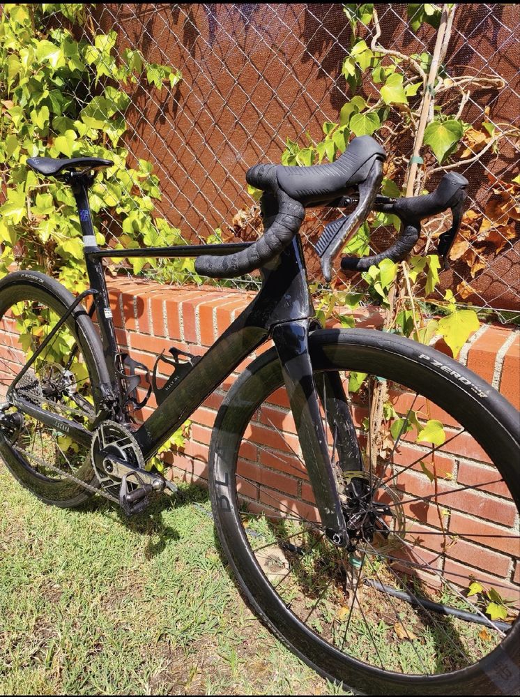 Factor ostro vam SRAM Red eTap AXS